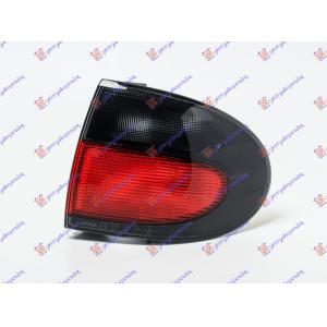 STOP LAMPA SPOLJASNJA 4 VRATA Desna str. RENAULT MEGANE SDN (1996-1998) (OEM: 7700828138, 7701042629)