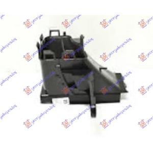 USMERIVAC VAZDUHA UNUTRASNJI PREDNJI DEO PLASTICNI (ZA KOCNICU) Desna str. BMW X7 (G07) (2023-) (OEM: 51747421686)