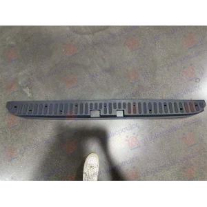 GAZISTE ZADNJEG BRANIKA PLASTICNO NISSAN NV 400 2011- (X62/X62B) (OEM: 7498800Q0A, 849932462R, 93168636)