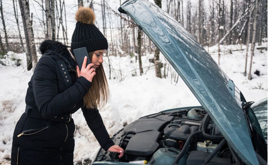 Kako hladno vreme utiče na tečnosti i akumulator Vašeg automobila?
