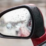 Kako uključiti grejače stakla retrovizora na automobilu.